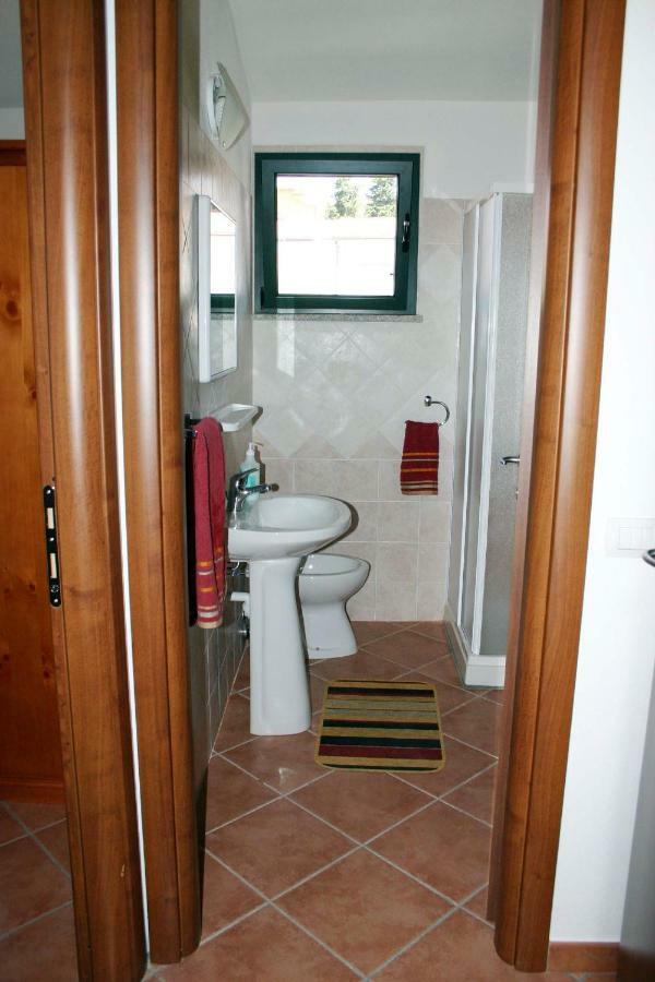Borgo Lu Canali Da Gavino Apartamento Badesi Exterior foto