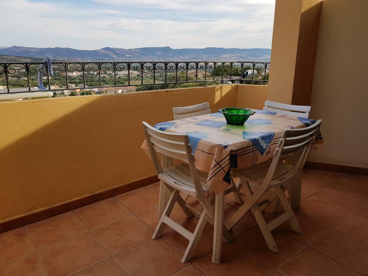 Borgo Lu Canali Da Gavino Apartamento Badesi Exterior foto