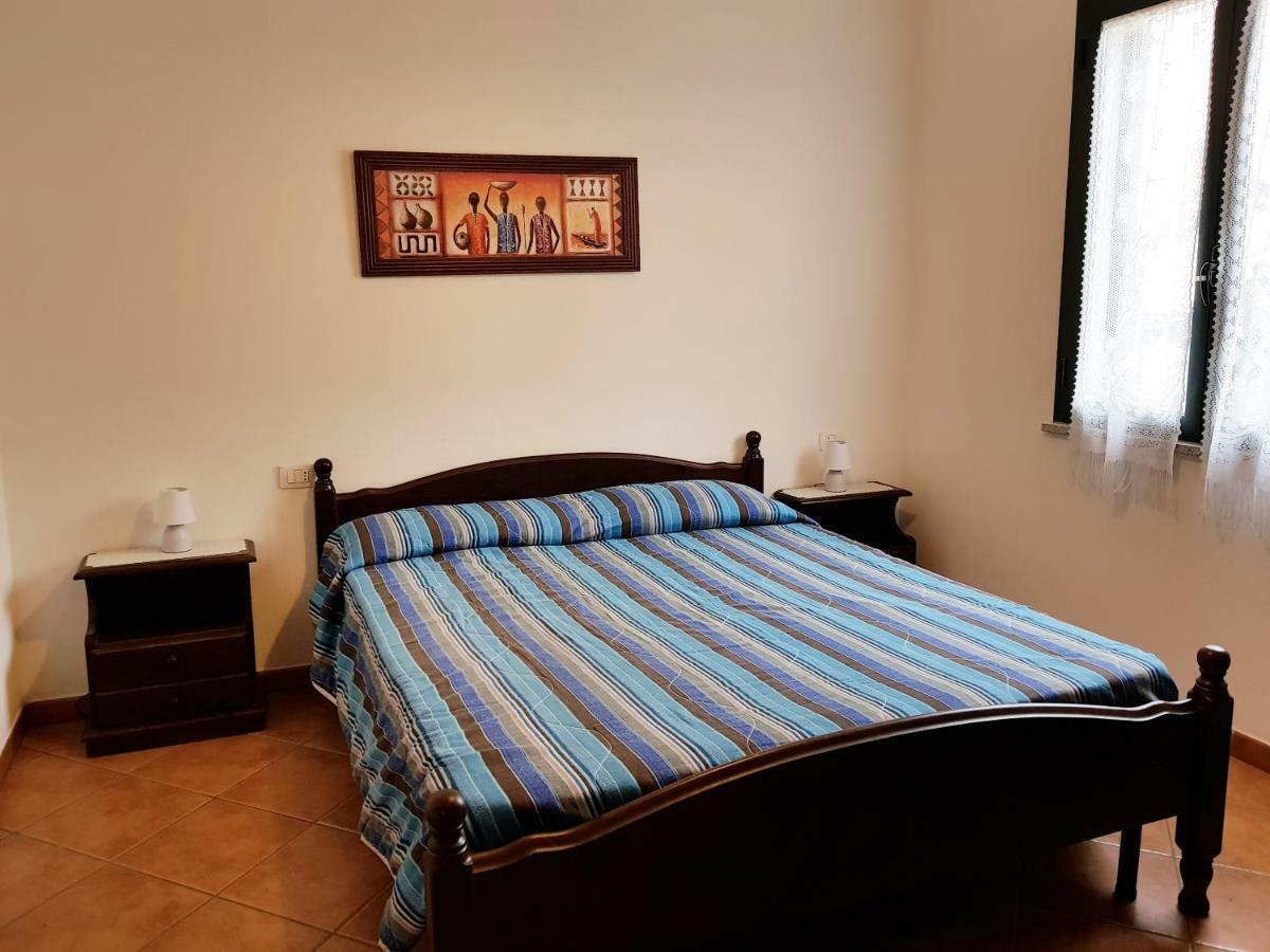 Borgo Lu Canali Da Gavino Apartamento Badesi Exterior foto
