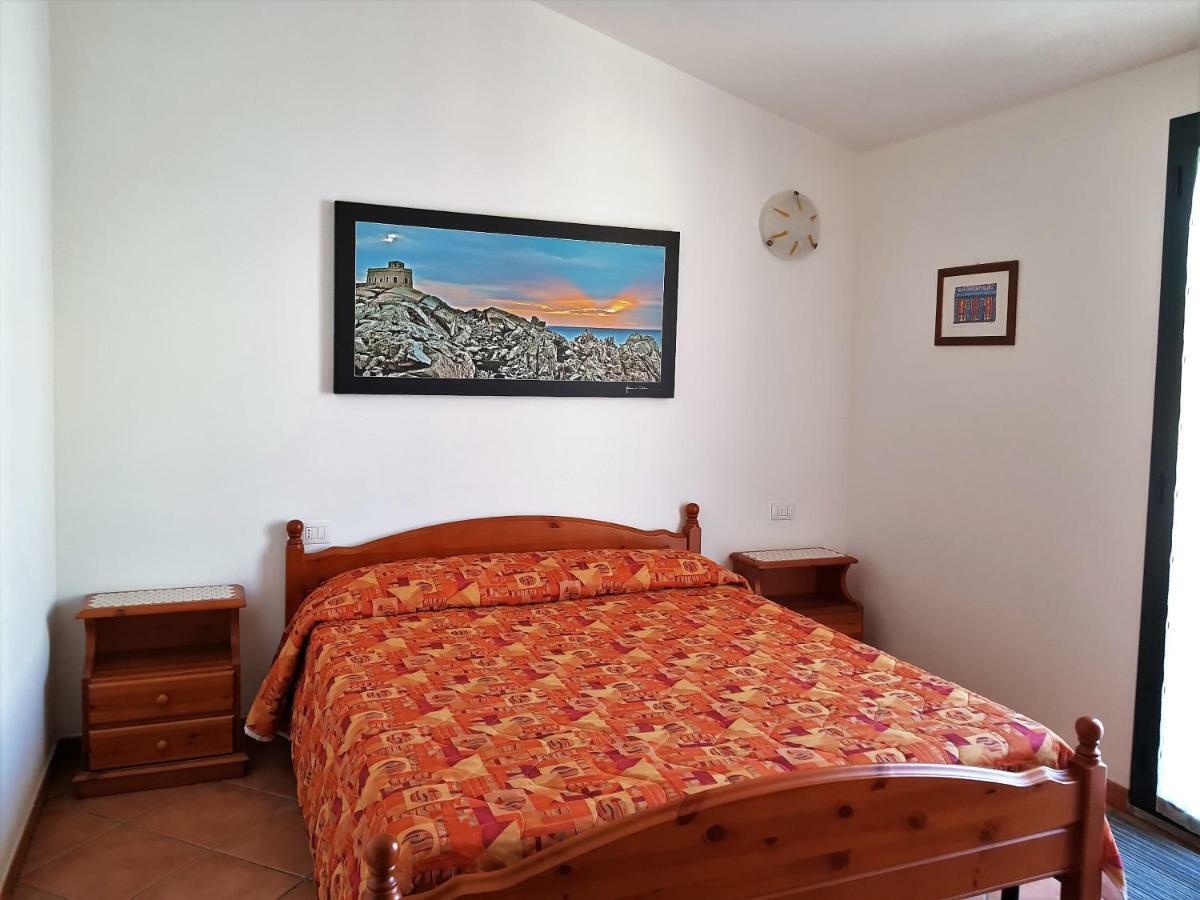 Borgo Lu Canali Da Gavino Apartamento Badesi Exterior foto