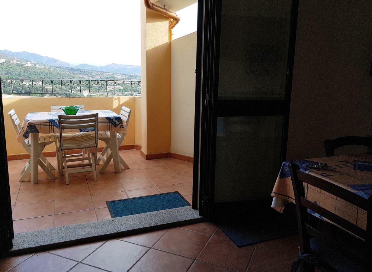 Borgo Lu Canali Da Gavino Apartamento Badesi Exterior foto